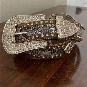 Real leather blingy Nocona belt